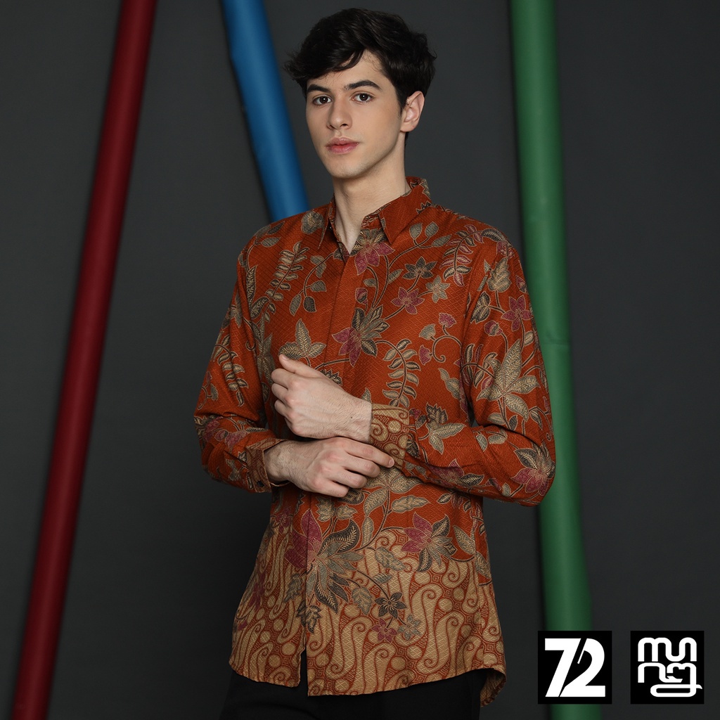 KEMEJA BATIK PRIA Dobby Slimfit Lengan Panjang Parang Premium Warna Coklat 723560 Cap 72 - Baju Kemeja Atasan Pakaian Setelan Batik Pria Cowok Laki Laki Remaja Keluarga Kantor Lengan Panjang Modern Slimfit Slim Fit Premium Kekinian