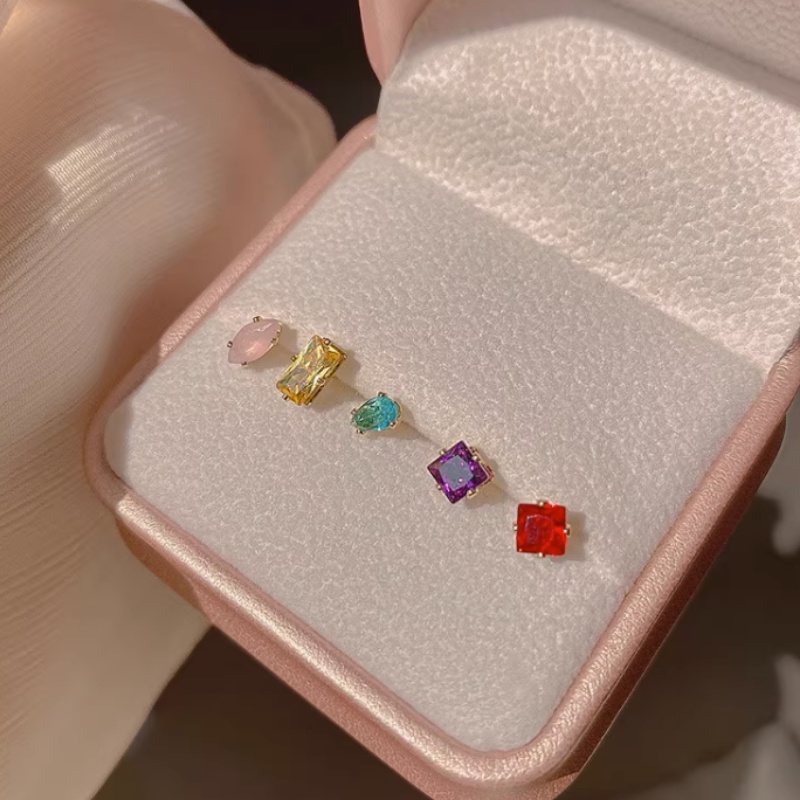 Papaozhu 5 Pcs Klasik s925 Perak Mengkilap Warna-Warni Kubus Kecil Zirkon Tindik Tulang Rawan Anting-Anting Untuk Wanita Perempuan Elegan Mungil Geometris Kristal Stud Anting-Anting Set Perhiasan Aksesoris