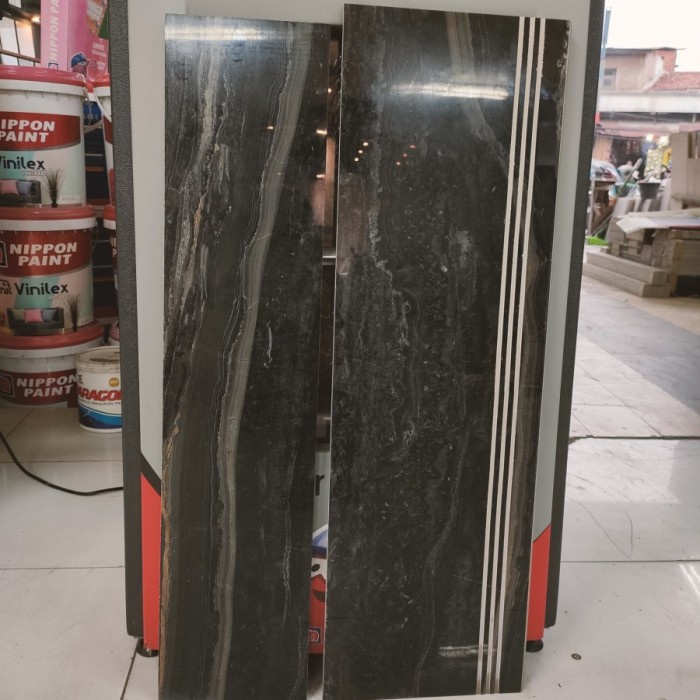 GRANIT/KERAMIK TANGGA HITAM MOTIF 30X100 GRANIT MARMER LIST PLINT