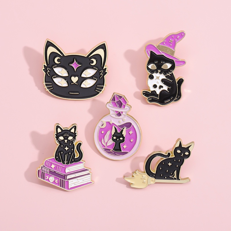 Kucing Ungu Enamel Pin Bros Lucu Penyihir Kucing Bros Kerah Lencana Kartun Hewan Perhiasan Hadiah Untuk Anak-Anak Teman