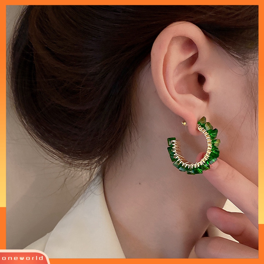 [WOD] 1pasang Anting Hoop Geometris Temperamen Hias Menarik All-match Perhiasan Hadiah C-shaped Emerald Green Kristal Imitasi Fashion   Anting Lingkaran Wanita Untuk Dipakai Sehari-Hari