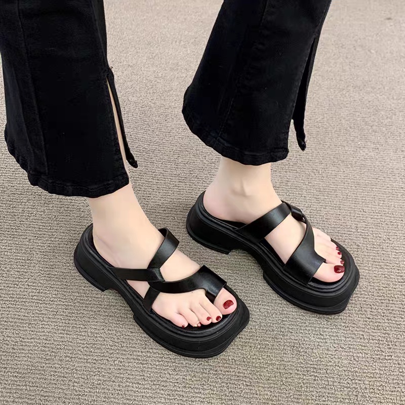 COD Sneakersdaiy 672 Sandal Platfrom Wedges Wanita Sandal Korea Style