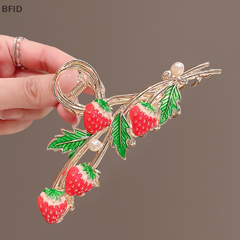 [BFID] Fashion Strawberry Hair Claw Untuk Wanita Perempuan Jepitan Rambut Crab Metal Ponytail [ID]