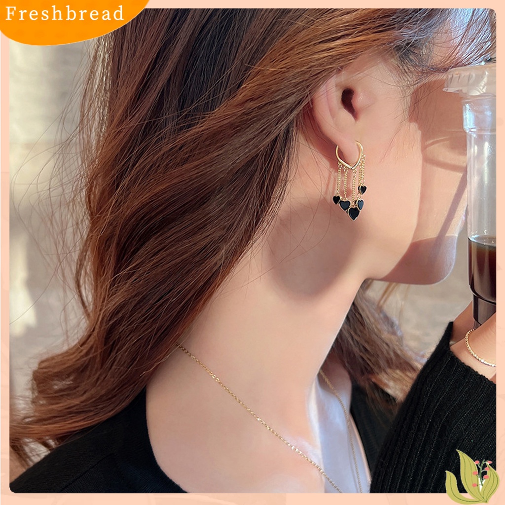 &lt; Freshbread &gt; 1pasang Anting Menjuntai Gaya Korea Elegan Temperamen Paduan Hati Hitam Wanita Drop Earrings Fashion Jewelry