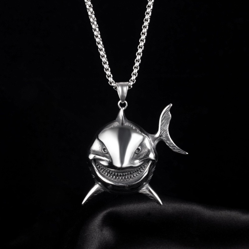 [Z H Perhiasan] Vintage Hiu Hip Hop Liontin Fashion Pria Dan Wanita Anti Karat Kalung Punk Pesta Rock Baja Titanium Perhiasan Aksesoris