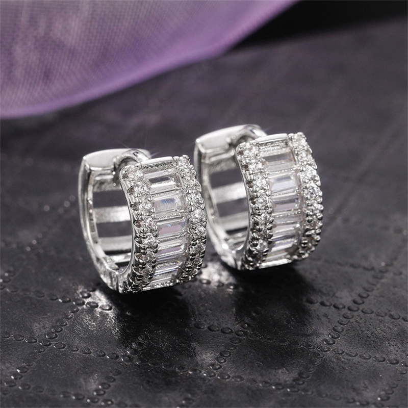 Dainty Cubic Zirconia Hoop Earrings Untuk Wanita Warna Perak/Warna Emas Fashion Serbaguna Perempuan Anting Tindik Perhiasan