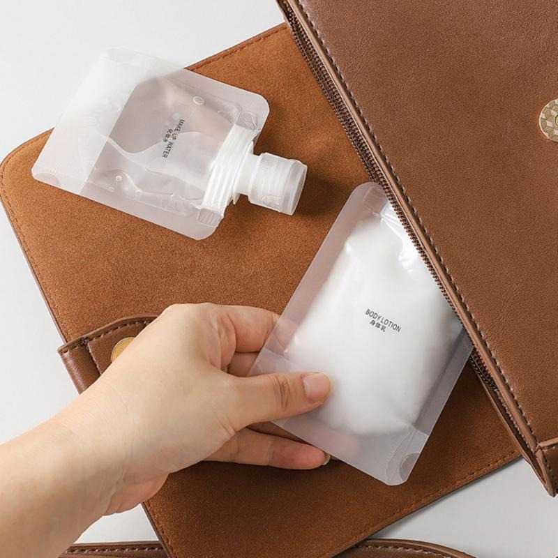 Kantong Tempat Sabun Cair Shampoo Travel Reusable Pouch 50ml - Z21