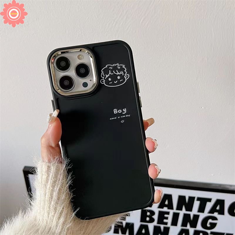 IPHONE Pasangan Cute Boy Girl Case Kompatibel Untuk Iphone7 8plus11 13 14 12 Pro MAX X XR 8plus XS MAX 7plus Bingkai Lensa Logam Plating Sederhana Lembut Tpu Penutup Belakang