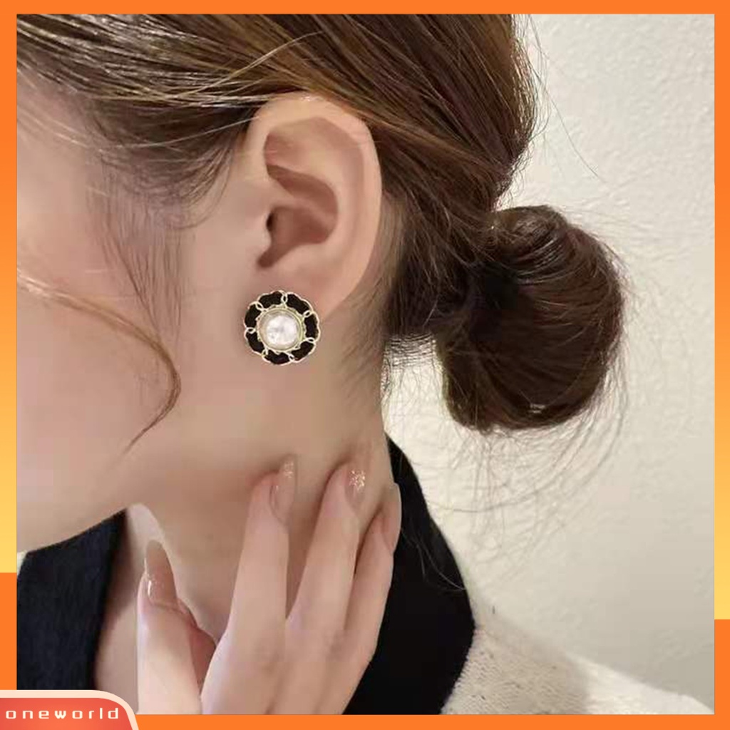 [WOD] 1pasang Anting Stud Temperamen Elegan Minimalis Geometris Electroplating Hias Hadiah Mutiara Imitasi Ear Studs Wanita Pesona Perhiasan Untuk Pacaran