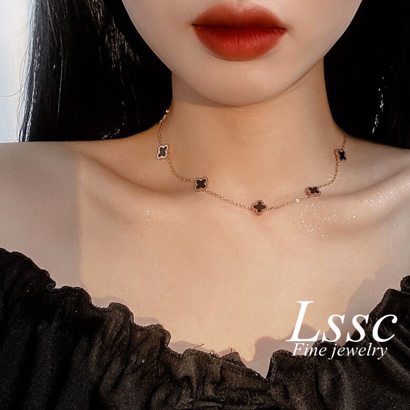 Kalung Titanium Wanita Anti Karat Bunga Hitam Keberuntungan Cantik Emas 18K Korea Aksesoris Perhiasan