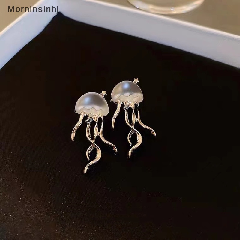 Mornin 1pasang Korea Style Indah Deep-Sea Jellyfish Stud Earrings Fashion Anting Transparan Kristal Frosted Untuk Wanita Perhiasan Hadiah id