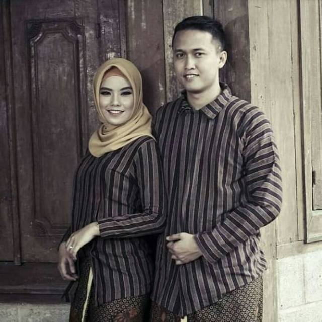 Kebaya dan Sorjan Couple Baju lurik/Baju Couple Adat Jawa/Atasan Couple Surjan/couple baju lurik pre
