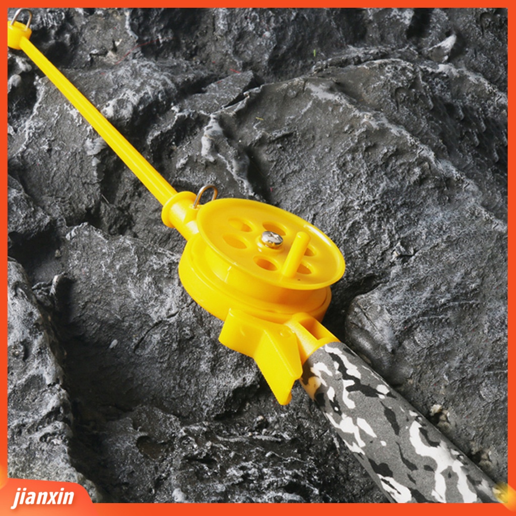 (In Stock) Reel Pancing Pegangan Nyaman Tahan Karat Portabel Ultralight Berputar Pancing Pendek Kamuflase Cetak Casting Pancing Perlengkapan Memancing Outdoor