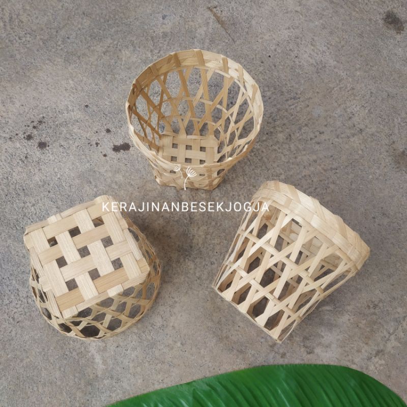 Anyaman  bambu KERANJANG PEYEK / keranjang anyaman bambu