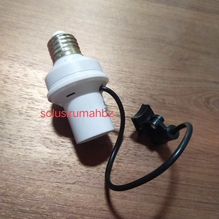 Fitting Lampu Sensor Cahaya Otomatis e27 normal Lampu Fiting matahari