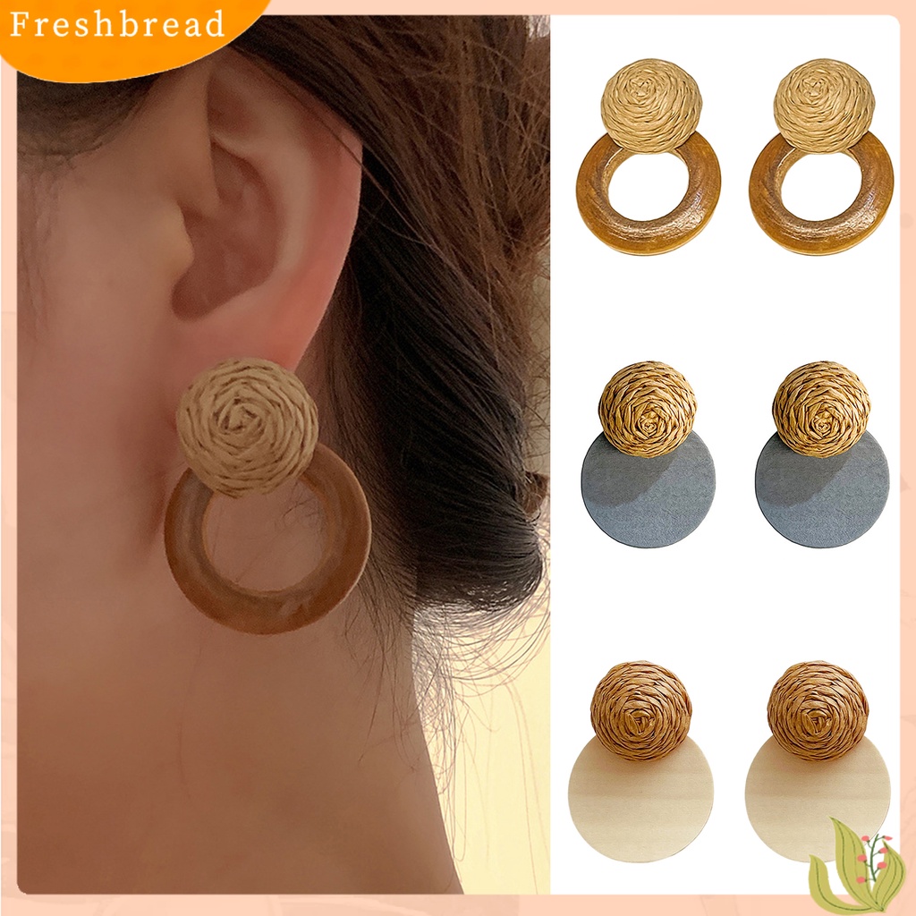 &lt; Freshbread &gt; 1pasang Ear Studs Retro Rustic Gaya Simple Kasual Artistik Kayu Cincin Berongga Raffia Straw Splicing Women Earrings Untuk Pacaran