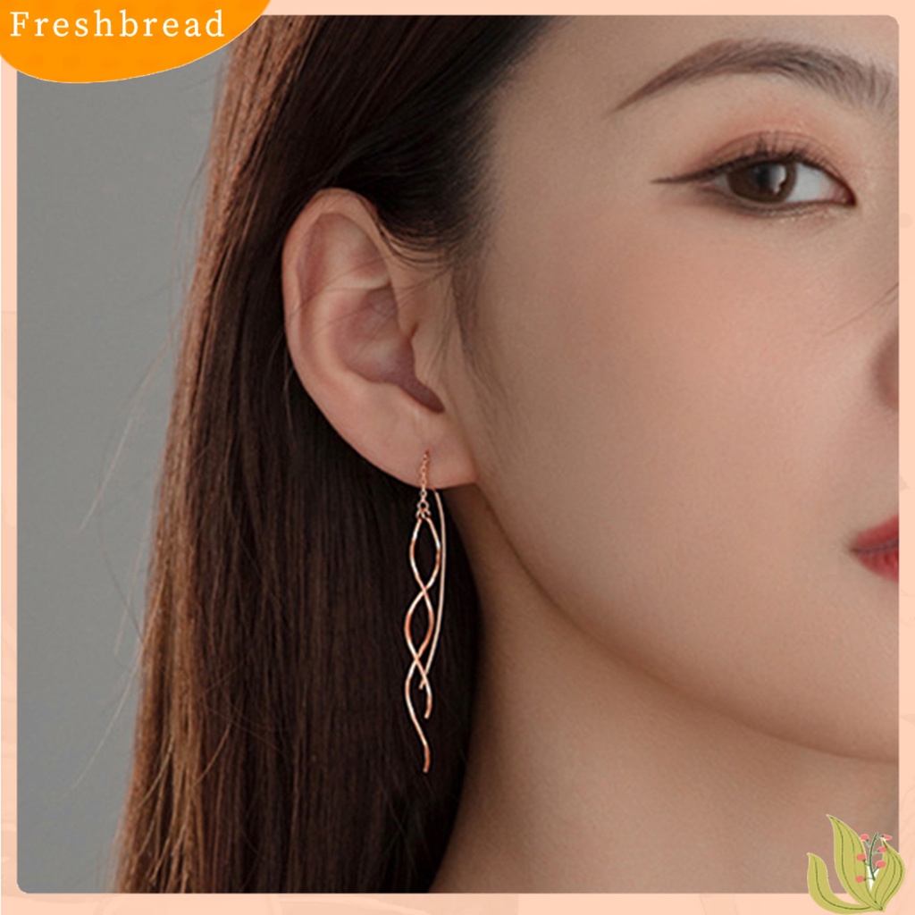 &lt; Freshbread &gt; 1pasang Anting Menjuntai Melengkung Threader Panjang Rumbai Kilau Terang All-match Hias Geometris Wanita Memutar Linear Drop Earrings Perhiasan Hadiah Untuk Pesta