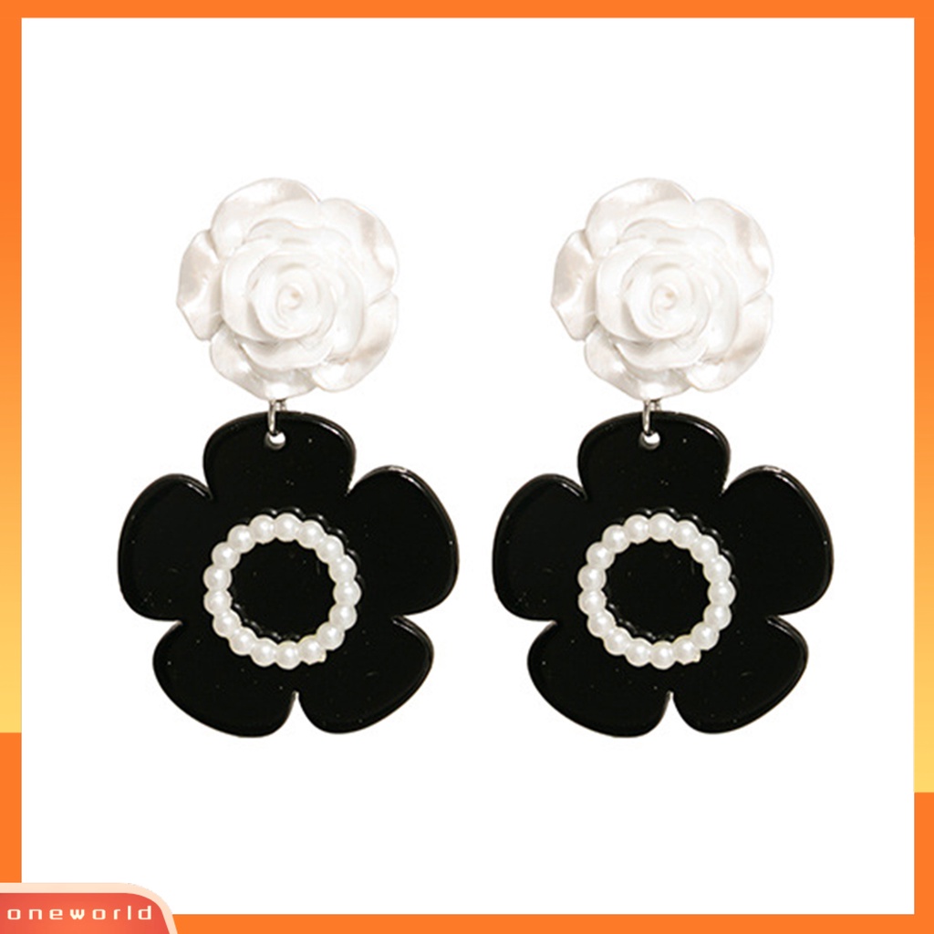 [EONE] 1pasang Anting Menjuntai Pola Bunga Retro Berlebihan Temperamen Electroplating Dekorasi Geometris Bunga Camelia Mutiara Imitasi Stud Earrings Perlengkapan Kostum