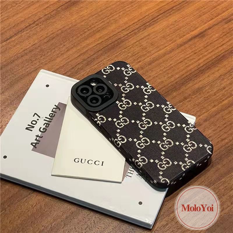 IPHONE Stiker Tekstur Kulit Gaya Eropa Dan Amerika Case Kompatibel Untuk Iphone7 8 Plus XR X XS Max13 11 14 12 Pro Max 7Plus 8Plus Lembut Shockproof Trendi Merek G.U.C.C.I Cover