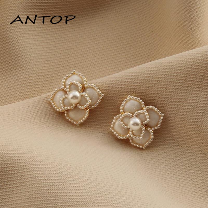 [Yumna] Anting Vintage Gaya Perancis Mutiara Anting Bunga Camelia Elegan Ringan Anting Mewah