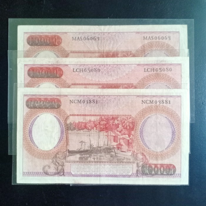 uang kuno pekerja merah 10000 rupiah tahun 1964 vf+