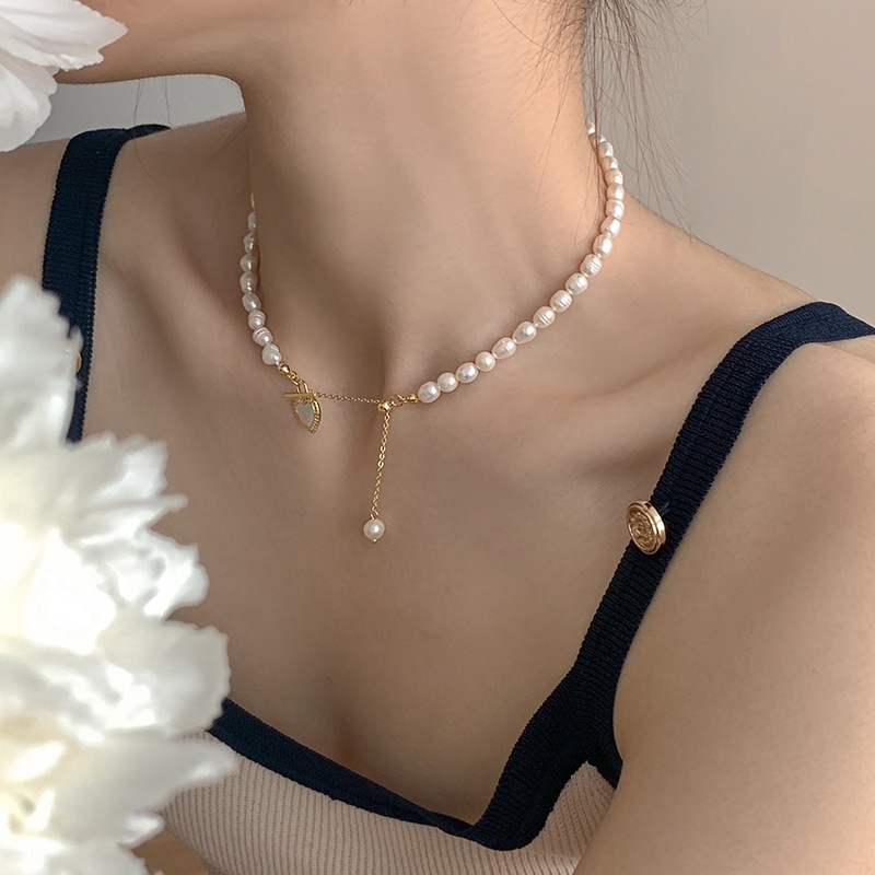 Cisyia Baroque Kalung Mutiara Air Tawar Rantai Klavikula Cahaya Mewah Niche High-End Cinta Kalung Perempuan Musim Panas