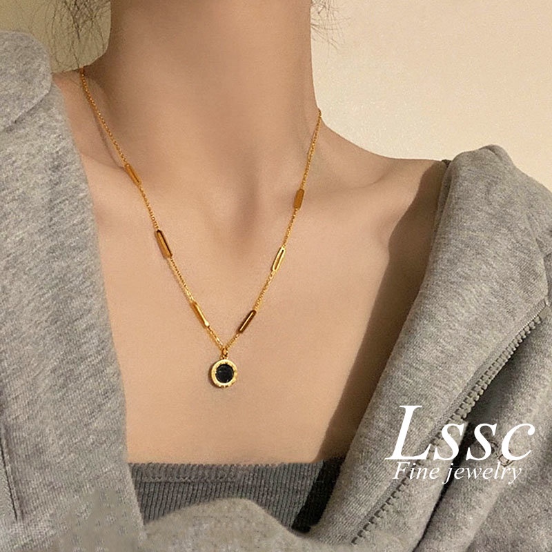 Kalung Titanium Wanita Anti Karat Romawi Bulat Hitam Korea Cantik Emas 18K Aksesoris Wanita Perhiasan