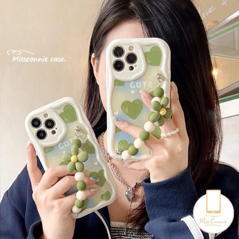 Cat Minyak Cute Green Love Heart Case Kompatibel Untuk IPhone 7Plus XR 11 13 14 12 Pro Max X8 6 7 6s Plus XS Max SE 2020 3D Wavy Curved Edge Bead Flower Hand Strap Gelang Cover