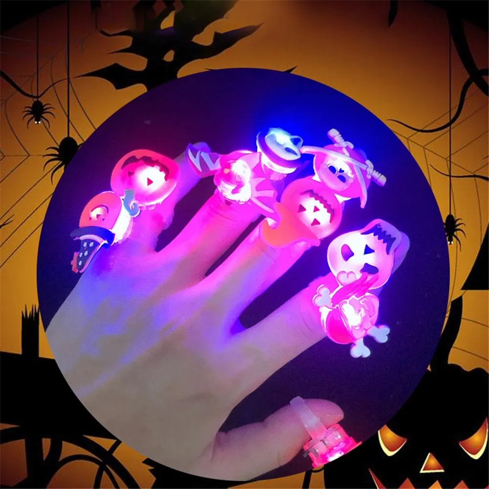 Gaya Acak 10pcs Cosplay Hadiah Perlengkapan Pesta Kreatif Adjustable Terbuka LED Flash Jari Cincin Halloween Dekorasi Lucu Halloween Labu Hantu Tengkorak Bercahaya Rings Untuk Anak