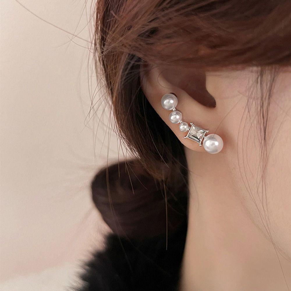 Needway Wanita Vintage Anting Pesona Manis Indah Mutiara Trendi Niche Desain Fashion Perhiasan Alloy Gaya Korea Earrings