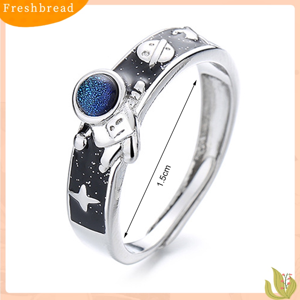 &lt; Freshbread &gt; Cincin Couple Adjustable All-match Hadiah Valentine Ujung Terbuka Fashion Astronot Kekasih Cincin Perhiasan Aksesori