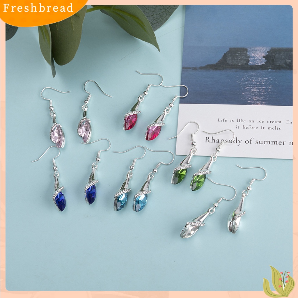 &lt; Freshbread &gt; 1pasang Anting Liontin Berkilau Gaya Sederhana Bentuk Kreatif Elegan Warna Vibrant Hias Alloy Permata Imitasi Tetesan Air Wanita Anting Menjuntai Untuk Wanita