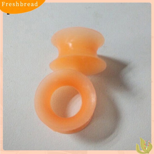 &lt; Freshbread &gt; 2pcs Silikon Lembut Telinga Terowongan Daging Plug Tandu Piercing Gauge Earrings