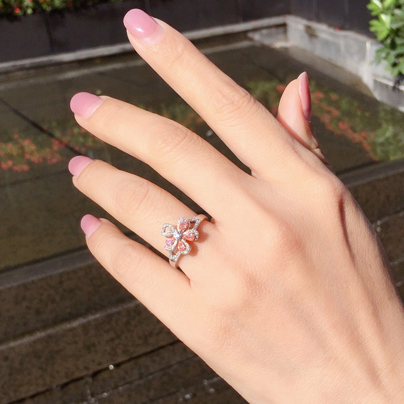 Goldkingdom Aksesoris Perhiasan Fashion Ready Stock Cincin Bunga Lima Kelopak Desain Kelas Atas Dengan Berlian Micro-set Pink