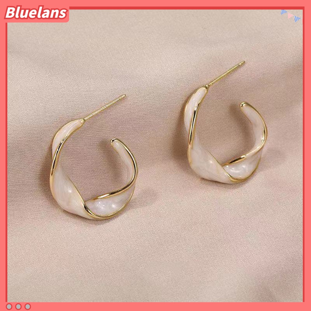 {In Stock} 1pasang Ladies Earrings Retro Stud Type Twisted Metal Ring Corrugated Indah Fashion Hoop Earrings Perhiasan Aksesoris