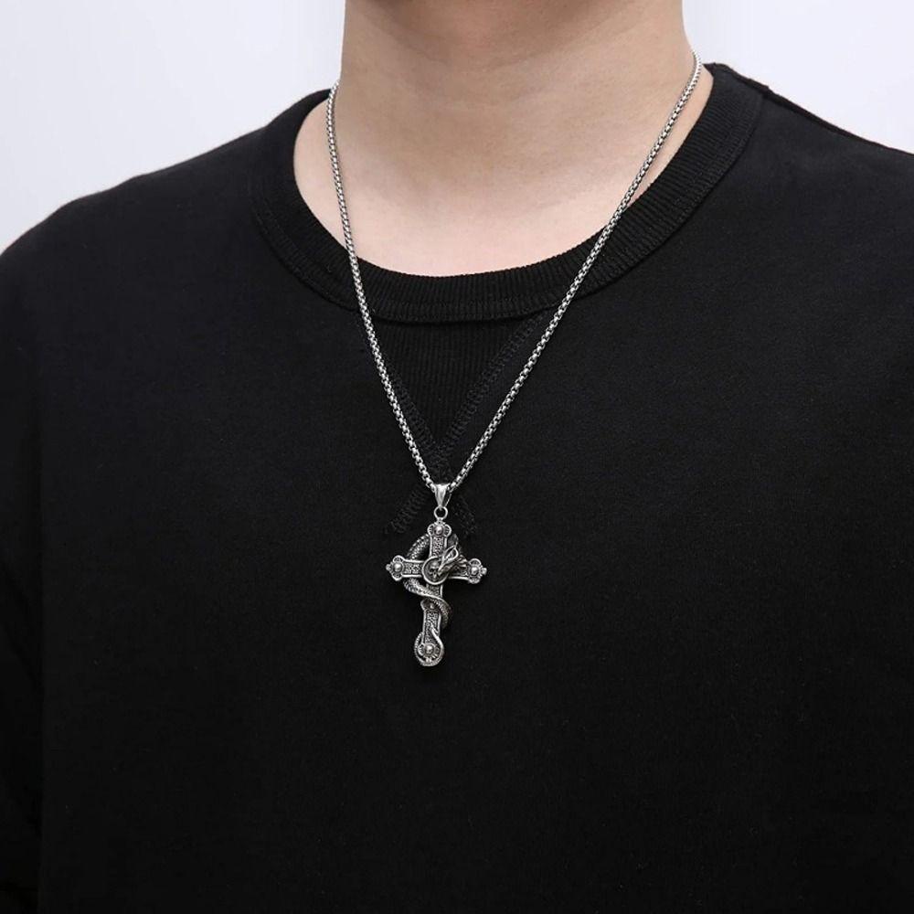 Needway Pria Kalung Trendi Pribadi Halus Klavikula Rantai Stainless Steel Salib Liontin Niche Desain Tengkorak Sweater Rantai