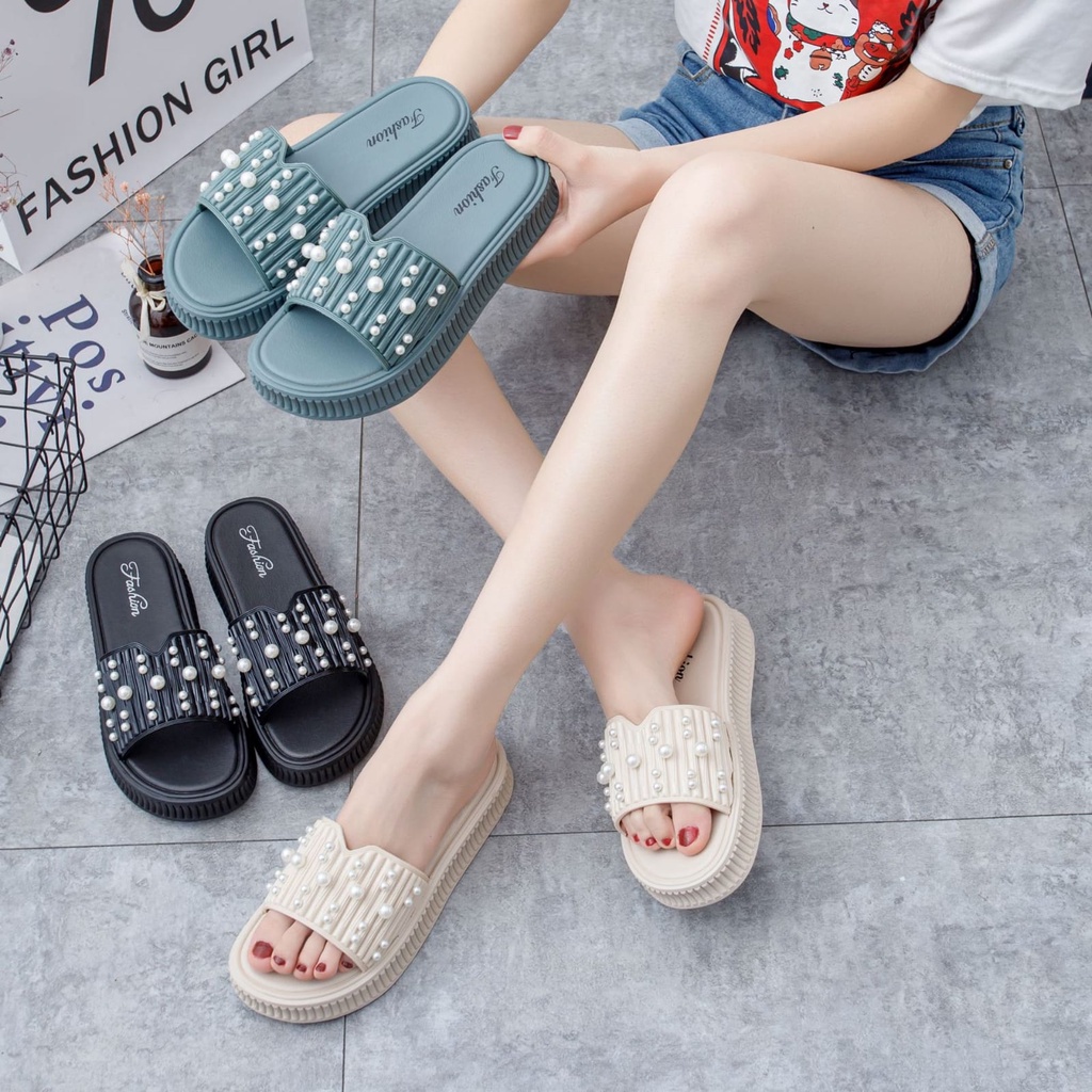 SHOEGALLERY TG1715 Sandal Wedges Mutiara Slipper Garis Import Selop Wanita Anti Slip Fashion Sandal Terbaru