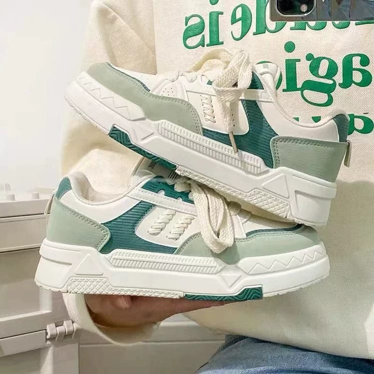 SHOEGALLERY LV0193 &quot;FREE BOX&quot; Sepatu Sneakers Wanita Import Fashion Triangle