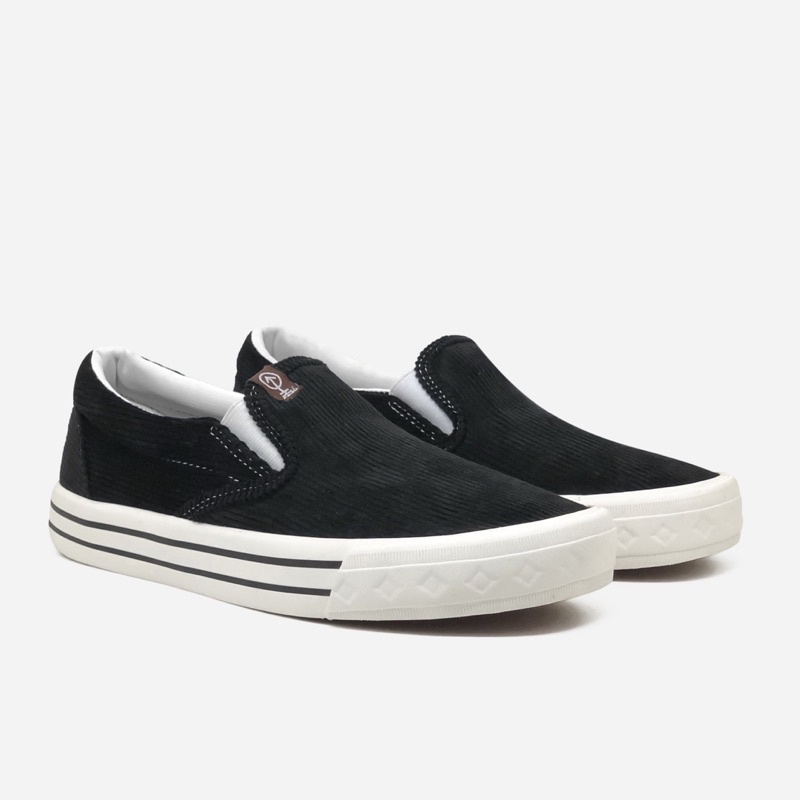 BRULEE.PROJECT SLIP ON CORDUROY - STARLEE BLACK WHITE