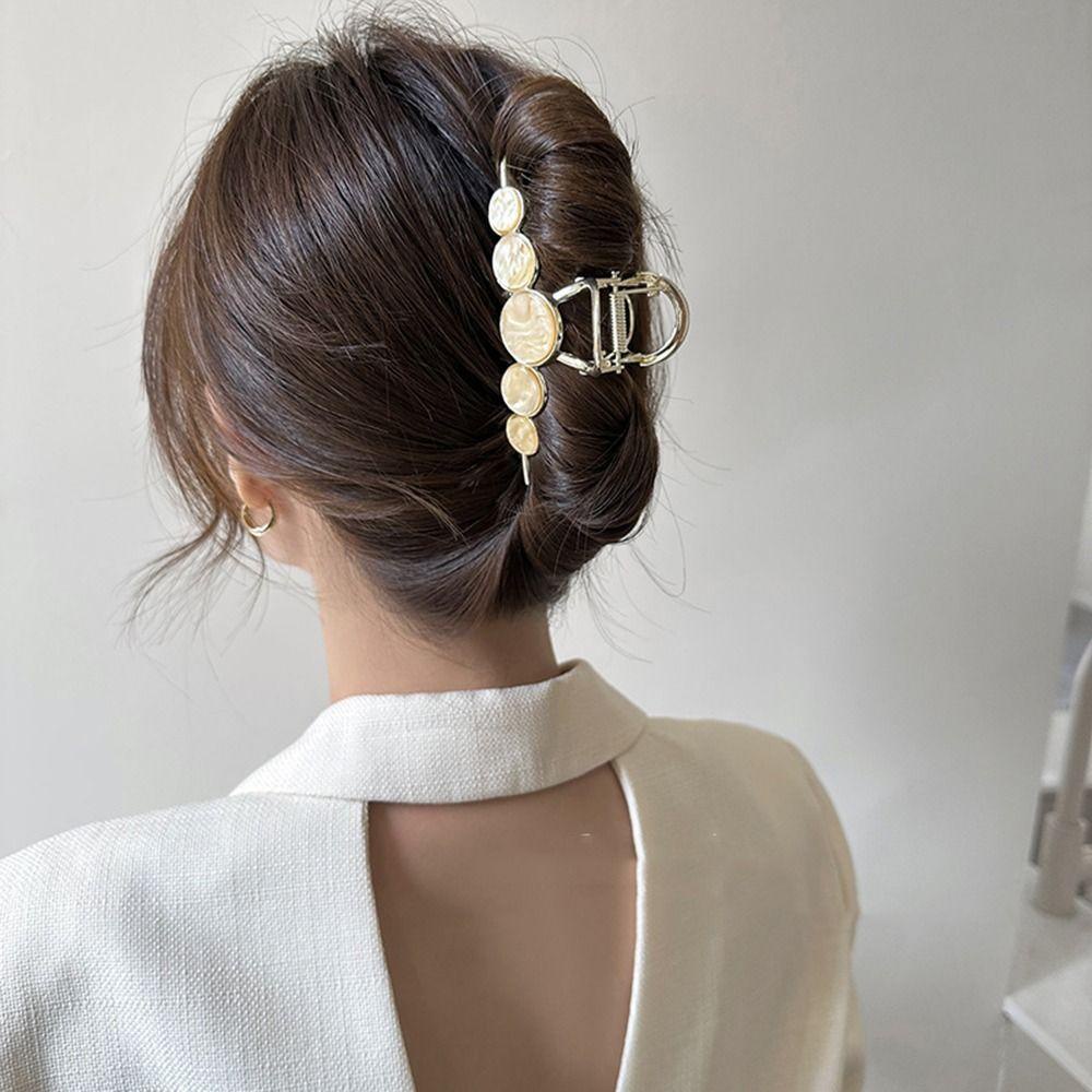 Needway Disc Hair Claw Elegan Manis Simple Untuk Gadis Hiasan Kepala Kepribadian Ponytail Holder Temperamen Untuk Wanita Women Hair Clip
