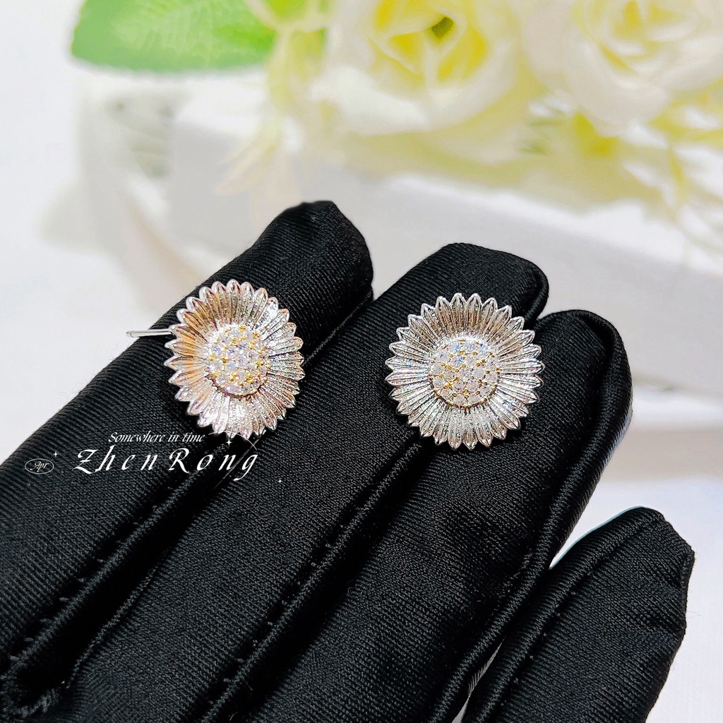 Goldkingdom Aksesoris Perhiasan Fashion Ready Stock Anyaman Ukir Emas Renda Kerajinan Daisy Kecil Stud Earrings Vintage Flower Woman