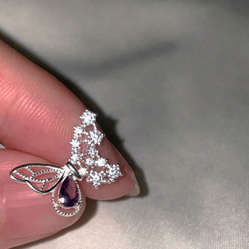 Ahellogirl Anting Kupu-Kupu Wanita Desain Niche Mewah Ringan High-end Anting Berlian Berkilau Kepribadian Temperamen Sederhana Angin Dingin Aksesoris Telinga