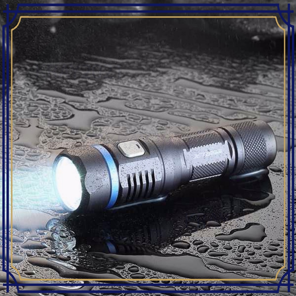 C8 Pro Tactical Senter LED Cree SST-40 N4 BC 1200 Lumens