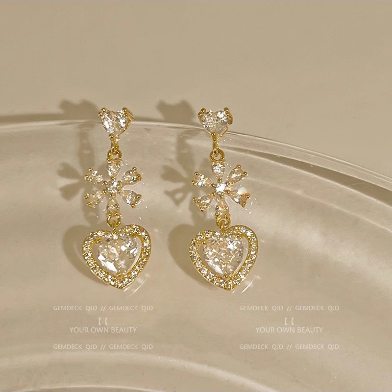 Anting Korea Kristal Berlian Imitasi Hati Untuk Wanita