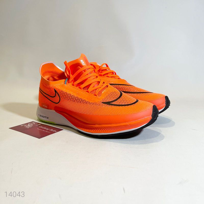 Sneakers ZoomX Streakfly Vert Orange White Green Sepatu SK9