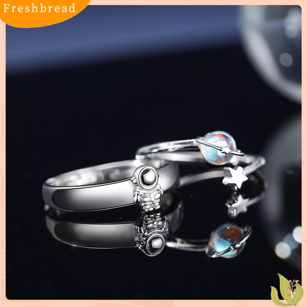 &lt; Freshbread &gt; Pasangan Cincin Pembukaan Kepribadian Dapat Disesuaikan Hadiah Hari Valentine Astronot Bintang Planet Wanita Pria Cincin Fashion Perhiasan