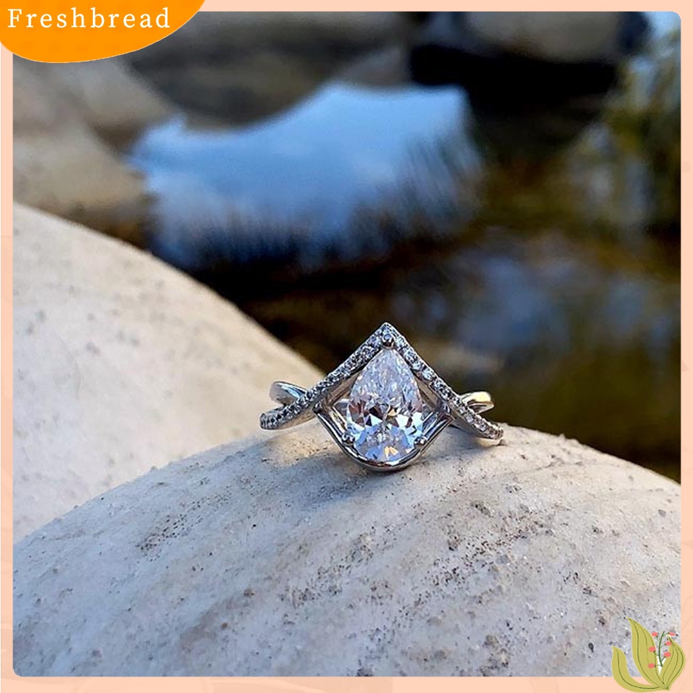 &lt; Freshbread &gt; Wanita Tetesan Air Cubic Zirconia Hias Memutar Jari Cincin Perhiasan Pesta Pernikahan