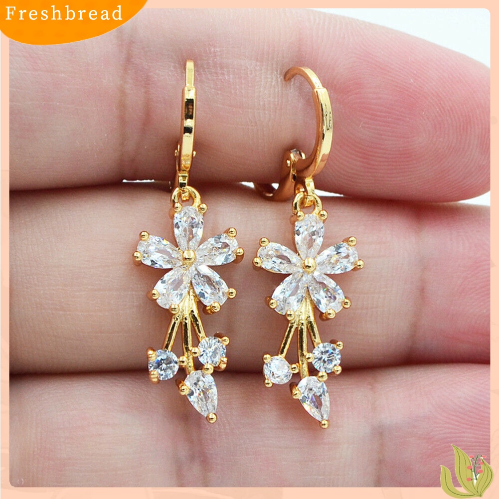 &lt; Freshbread &gt; Wanita Elegan Cubic Zirconia Hias Bunga Drop Leverback Earrings Perhiasan Hadiah
