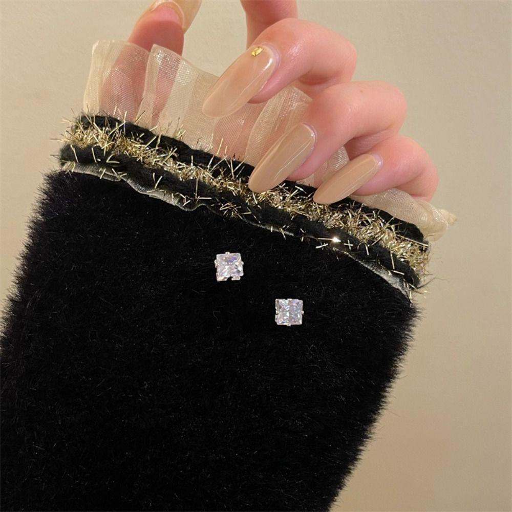 Mxbeauty Anting Tusuk Persegi Pesta Klasik Geometir Kecil Elegan Berkilau Anting Gaya Korea