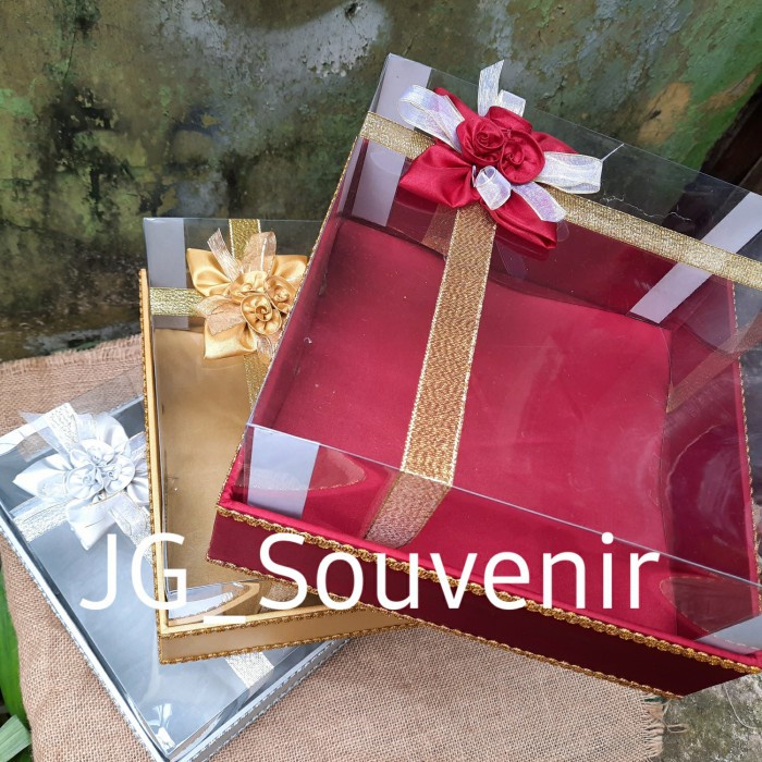 Kotak hantaran seserahan mika tempat kue warna gold